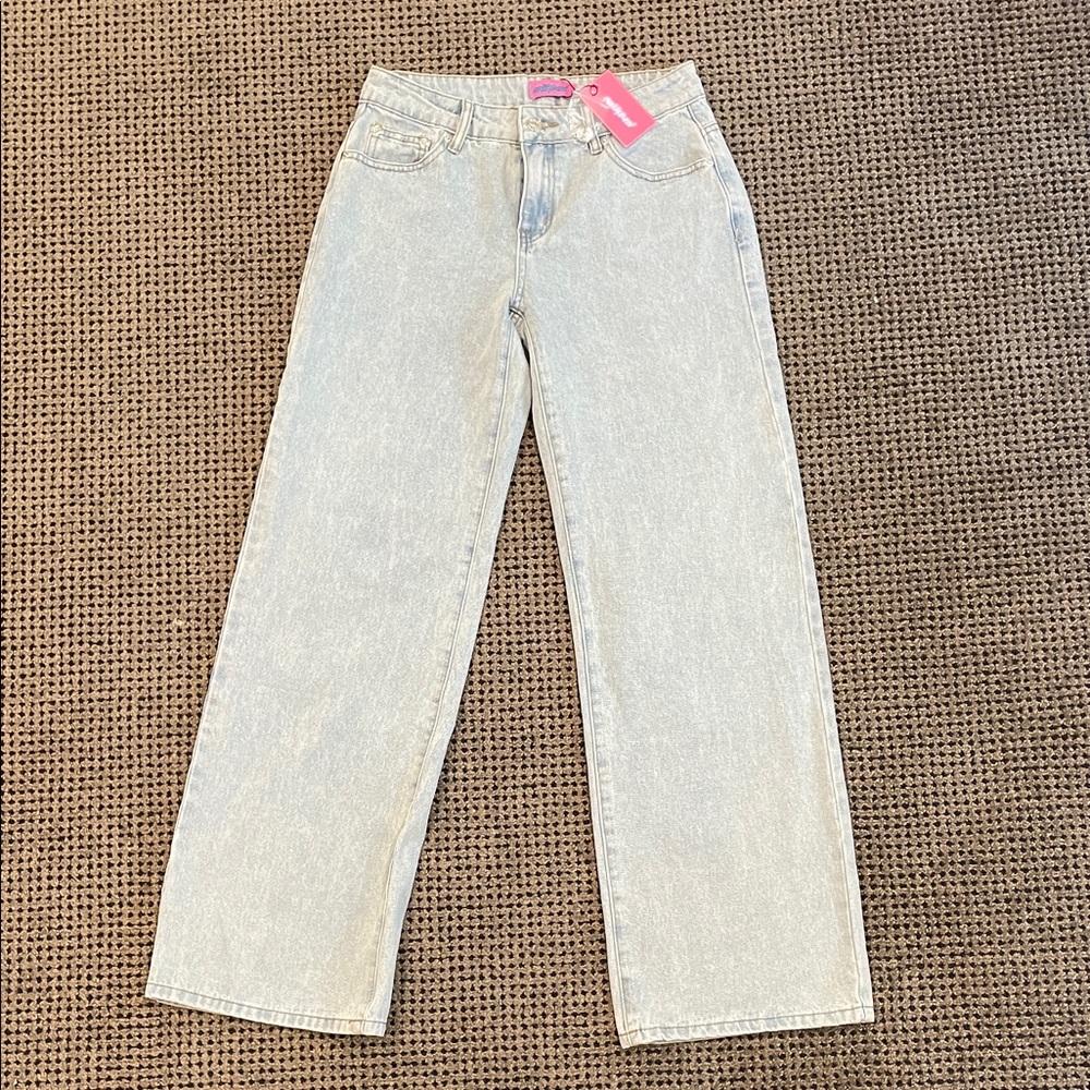Edikted Light Wash baggy Jeans